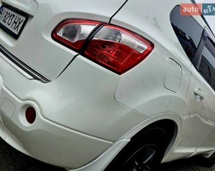 Білий Ніссан Кашкай 2, об'ємом двигуна 2 л та пробігом 187 тис. км за 10900 $, фото 38 на Automoto.ua