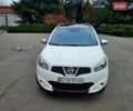 Білий Ніссан Кашкай 2, об'ємом двигуна 2 л та пробігом 187 тис. км за 10900 $, фото 5 на Automoto.ua