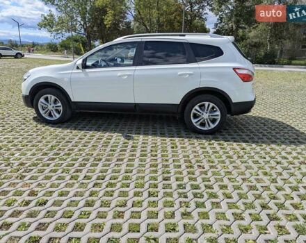 Білий Ніссан Кашкай 2, об'ємом двигуна 2 л та пробігом 243 тис. км за 10950 $, фото 12 на Automoto.ua