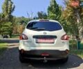 Белый Ниссан Кашкай 2, объемом двигателя 2 л и пробегом 240 тыс. км за 12750 $, фото 4 на Automoto.ua