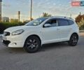Белый Ниссан Кашкай 2, объемом двигателя 2 л и пробегом 187 тыс. км за 11300 $, фото 4 на Automoto.ua