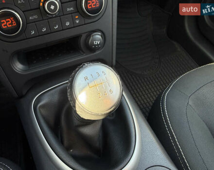 Білий Ніссан Кашкай 2, об'ємом двигуна 2 л та пробігом 204 тис. км за 11300 $, фото 25 на Automoto.ua