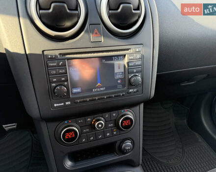 Білий Ніссан Кашкай 2, об'ємом двигуна 2 л та пробігом 204 тис. км за 11300 $, фото 26 на Automoto.ua
