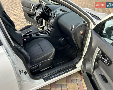 Білий Ніссан Кашкай 2, об'ємом двигуна 1.5 л та пробігом 240 тис. км за 10800 $, фото 18 на Automoto.ua