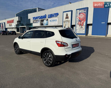 Білий Ніссан Кашкай 2, об'ємом двигуна 2 л та пробігом 204 тис. км за 11300 $, фото 6 на Automoto.ua