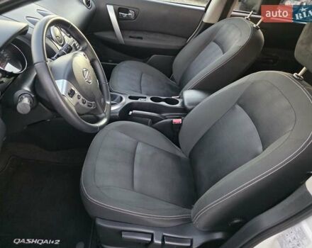 Белый Ниссан Кашкай 2, объемом двигателя 1.5 л и пробегом 227 тыс. км за 10400 $, фото 34 на Automoto.ua