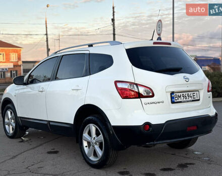 Белый Ниссан Кашкай 2, объемом двигателя 1.46 л и пробегом 213 тыс. км за 10600 $, фото 4 на Automoto.ua