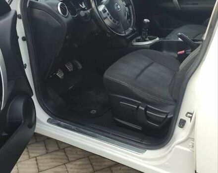 Белый Ниссан Кашкай 2, объемом двигателя 2 л и пробегом 268 тыс. км за 9950 $, фото 10 на Automoto.ua