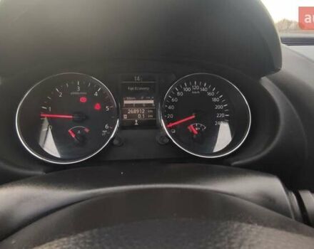 Белый Ниссан Кашкай 2, объемом двигателя 2 л и пробегом 268 тыс. км за 9600 $, фото 9 на Automoto.ua