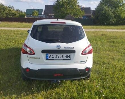 Білий Ніссан Кашкай 2, об'ємом двигуна 1.46 л та пробігом 202 тис. км за 12700 $, фото 3 на Automoto.ua