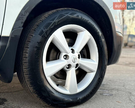 Белый Ниссан Кашкай 2, объемом двигателя 1.46 л и пробегом 213 тыс. км за 10600 $, фото 8 на Automoto.ua