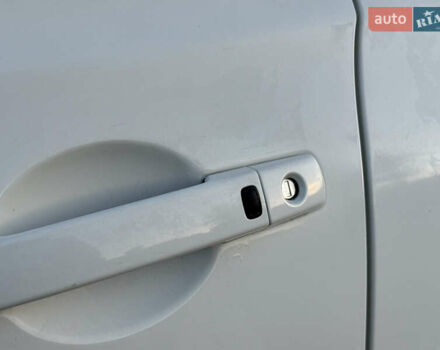 Белый Ниссан Кашкай 2, объемом двигателя 1.46 л и пробегом 213 тыс. км за 10600 $, фото 10 на Automoto.ua