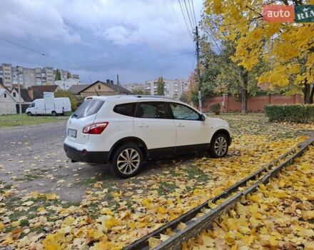 Ниссан Кашкай 2 2011 в Луцке на Automoto.ua Белый Ниссан Кашкай 2, объемом двигателя 2 л и пробегом 217 тыс. км за 13500 $, фото 2 на Automoto.ua
