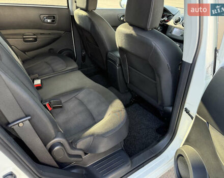 Білий Ніссан Кашкай 2, об'ємом двигуна 2 л та пробігом 204 тис. км за 11300 $, фото 15 на Automoto.ua