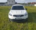 Білий Ніссан Кашкай 2, об'ємом двигуна 1.46 л та пробігом 202 тис. км за 12700 $, фото 2 на Automoto.ua