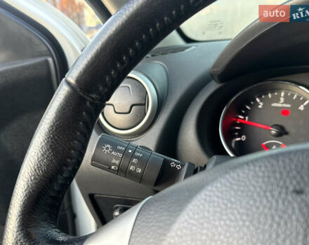 Белый Ниссан Кашкай 2, объемом двигателя 1.46 л и пробегом 213 тыс. км за 10600 $, фото 13 на Automoto.ua