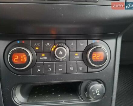 Белый Ниссан Кашкай 2, объемом двигателя 2 л и пробегом 217 тыс. км за 12900 $, фото 12 на Automoto.ua