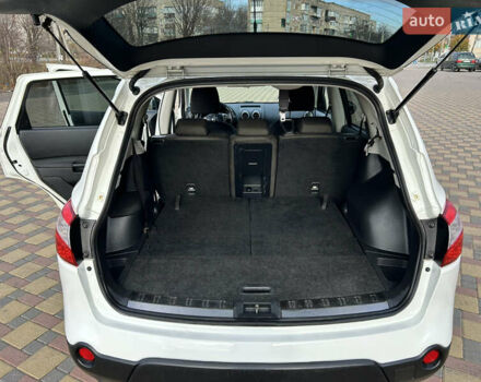 Білий Ніссан Кашкай 2, об'ємом двигуна 1.5 л та пробігом 240 тис. км за 10800 $, фото 15 на Automoto.ua