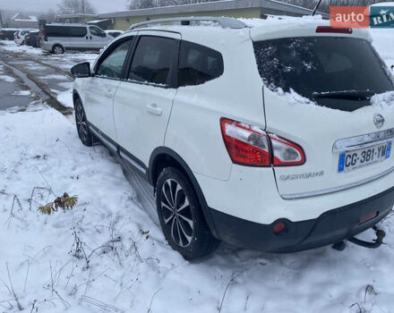 Белый Ниссан Кашкай 2, объемом двигателя 1.6 л и пробегом 264 тыс. км за 10750 $, фото 5 на Automoto.ua