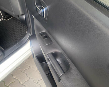 Белый Ниссан Кашкай 2, объемом двигателя 1.6 л и пробегом 198 тыс. км за 10999 $, фото 19 на Automoto.ua