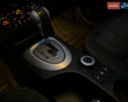 Белый Ниссан Кашкай 2, объемом двигателя 2 л и пробегом 208 тыс. км за 11800 $, фото 19 на Automoto.ua