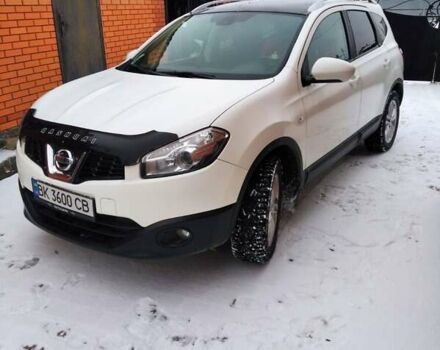 Ниссан Кашкай 2 2012 в Рокитное на Automoto.ua Белый Ниссан Кашкай 2, объемом двигателя 1.5 л и пробегом 230 тыс. км за 11000 $, фото 2 на Automoto.ua