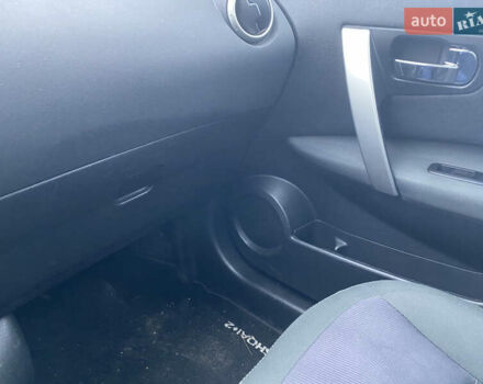 Белый Ниссан Кашкай 2, объемом двигателя 1.6 л и пробегом 264 тыс. км за 10750 $, фото 21 на Automoto.ua