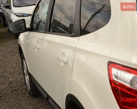 Ниссан Кашкай 2 2012 в Луцке на Automoto.ua Белый Ниссан Кашкай 2, объемом двигателя 1.6 л и пробегом 217 тыс. км за 11250 $, фото 15 на Automoto.ua