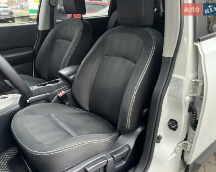 Белый Ниссан Кашкай 2, объемом двигателя 2 л и пробегом 139 тыс. км за 11200 $, фото 29 на Automoto.ua