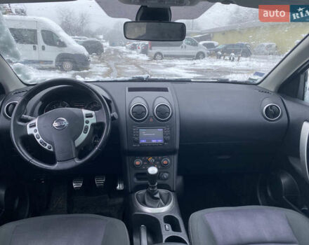 Белый Ниссан Кашкай 2, объемом двигателя 1.6 л и пробегом 264 тыс. км за 10750 $, фото 15 на Automoto.ua