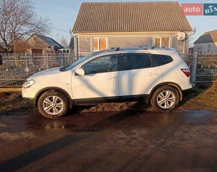 Белый Ниссан Кашкай 2, объемом двигателя 2 л и пробегом 190 тыс. км за 11500 $, фото 4 на Automoto.ua