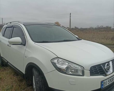 Белый Ниссан Кашкай 2, объемом двигателя 2 л и пробегом 118 тыс. км за 12500 $, фото 6 на Automoto.ua