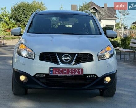 Білий Ніссан Кашкай 2, об'ємом двигуна 2 л та пробігом 215 тис. км за 12500 $, фото 5 на Automoto.ua