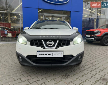 Белый Ниссан Кашкай 2, объемом двигателя 2 л и пробегом 139 тыс. км за 11200 $, фото 4 на Automoto.ua