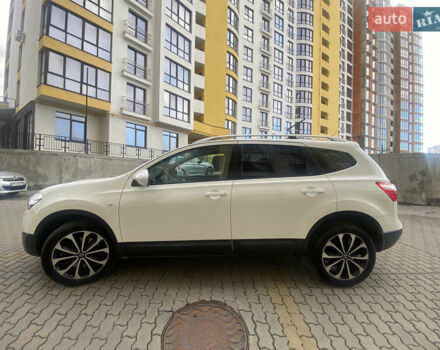 Белый Ниссан Кашкай 2, объемом двигателя 1.6 л и пробегом 198 тыс. км за 10999 $, фото 5 на Automoto.ua