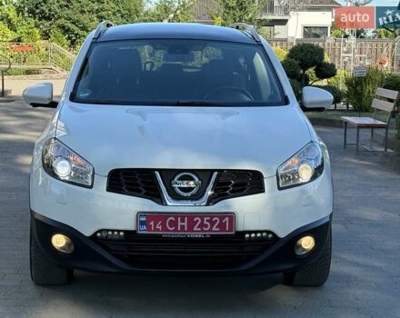 Білий Ніссан Кашкай 2, об'ємом двигуна 2 л та пробігом 215 тис. км за 12500 $, фото 4 на Automoto.ua