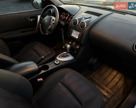 Белый Ниссан Кашкай 2, объемом двигателя 2 л и пробегом 208 тыс. км за 11800 $, фото 7 на Automoto.ua