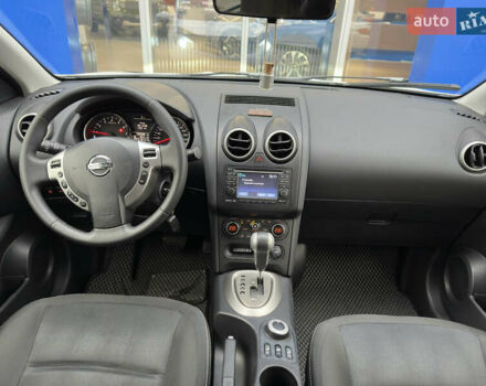 Белый Ниссан Кашкай 2, объемом двигателя 2 л и пробегом 139 тыс. км за 11200 $, фото 18 на Automoto.ua