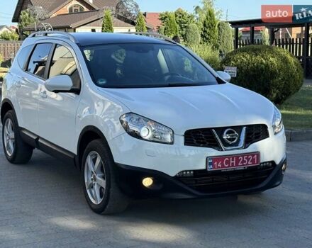 Білий Ніссан Кашкай 2, об'ємом двигуна 2 л та пробігом 215 тис. км за 12500 $, фото 1 на Automoto.ua