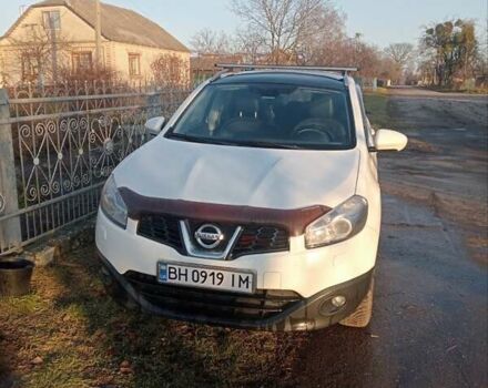 Белый Ниссан Кашкай 2, объемом двигателя 2 л и пробегом 190 тыс. км за 11500 $, фото 3 на Automoto.ua