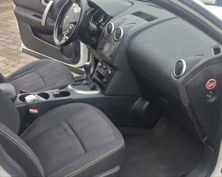 Білий Ніссан Кашкай 2, об'ємом двигуна 1.5 л та пробігом 271 тис. км за 10799 $, фото 16 на Automoto.ua