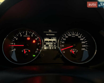 Белый Ниссан Кашкай 2, объемом двигателя 2 л и пробегом 208 тыс. км за 11800 $, фото 16 на Automoto.ua