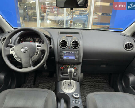 Белый Ниссан Кашкай 2, объемом двигателя 2 л и пробегом 139 тыс. км за 11200 $, фото 19 на Automoto.ua