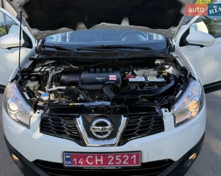 Білий Ніссан Кашкай 2, об'ємом двигуна 2 л та пробігом 215 тис. км за 12500 $, фото 54 на Automoto.ua