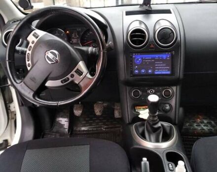 Ниссан Кашкай 2 2012 в Рокитное на Automoto.ua Белый Ниссан Кашкай 2, объемом двигателя 1.5 л и пробегом 230 тыс. км за 11000 $, фото 5 на Automoto.ua