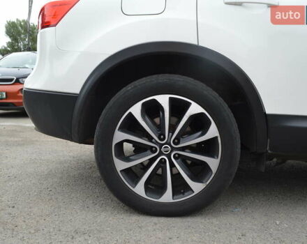 Белый Ниссан Кашкай 2, объемом двигателя 1.6 л и пробегом 346 тыс. км за 11500 $, фото 28 на Automoto.ua