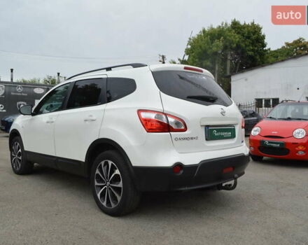 Белый Ниссан Кашкай 2, объемом двигателя 1.6 л и пробегом 346 тыс. км за 11500 $, фото 4 на Automoto.ua