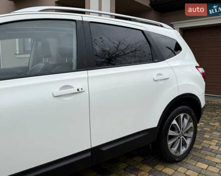 Белый Ниссан Кашкай 2, объемом двигателя 1.6 л и пробегом 220 тыс. км за 10650 $, фото 7 на Automoto.ua