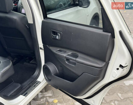 Ниссан Кашкай 2 2013 в Ровно на Automoto.ua Белый Ниссан Кашкай 2, объемом двигателя 1.6 л и пробегом 213 тыс. км за 12800 $, фото 61 на Automoto.ua