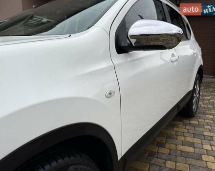 Белый Ниссан Кашкай 2, объемом двигателя 1.6 л и пробегом 221 тыс. км за 10900 $, фото 8 на Automoto.ua